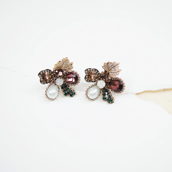 Pearl Point Flower Post Earrings